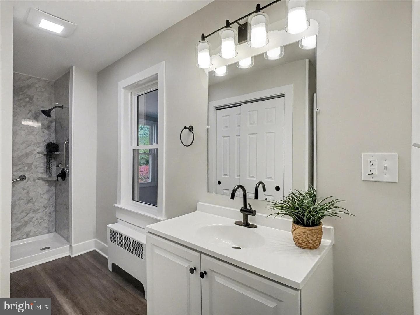 13883 Buchanan Trail W photo 17