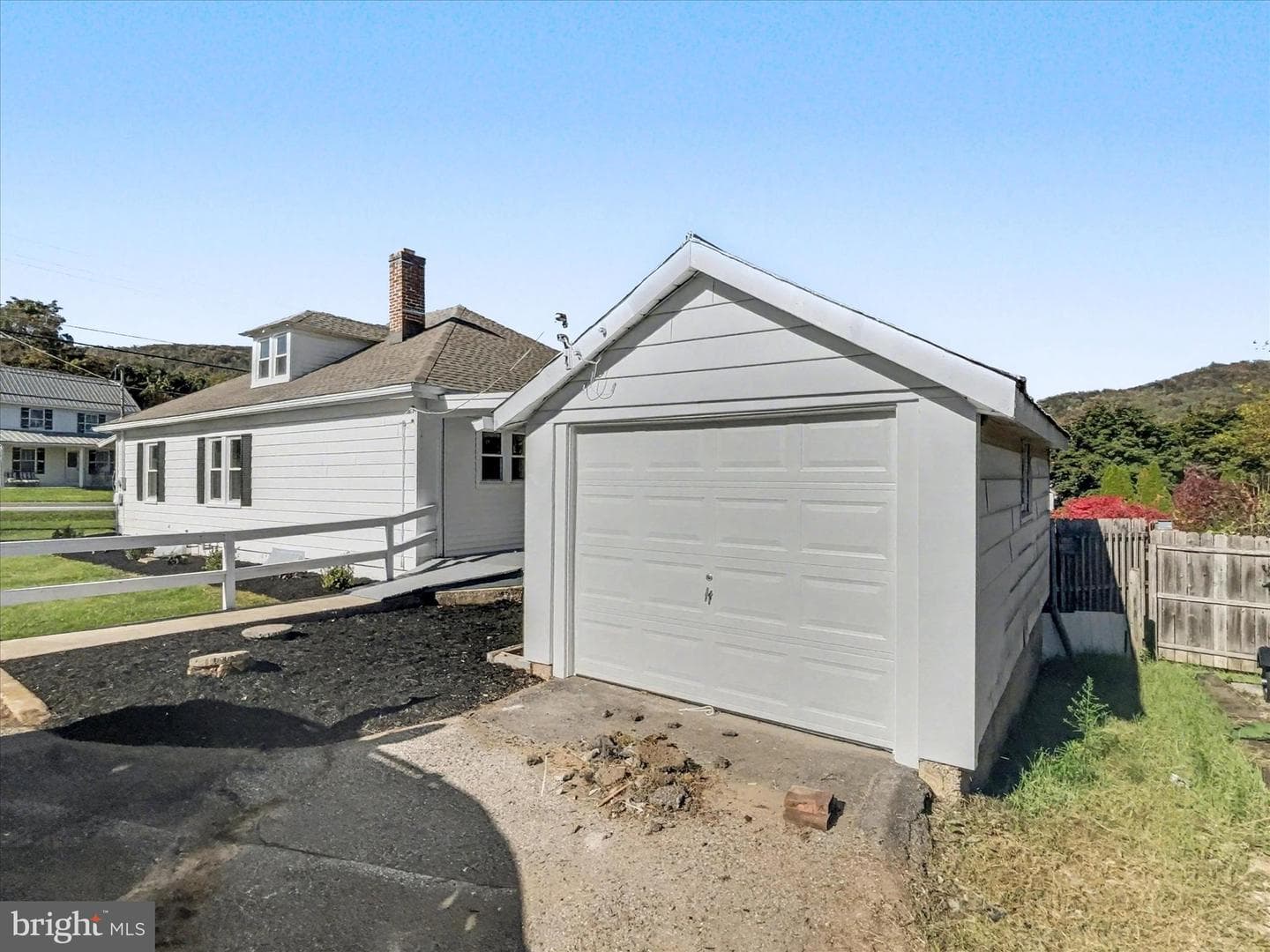 13883 Buchanan Trail W photo 25