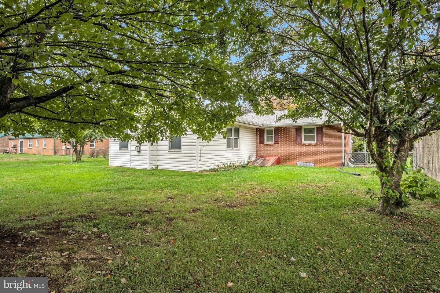 594 Shadyside Drive photo 27