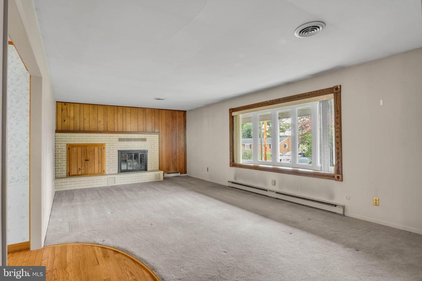 594 Shadyside Drive photo 5