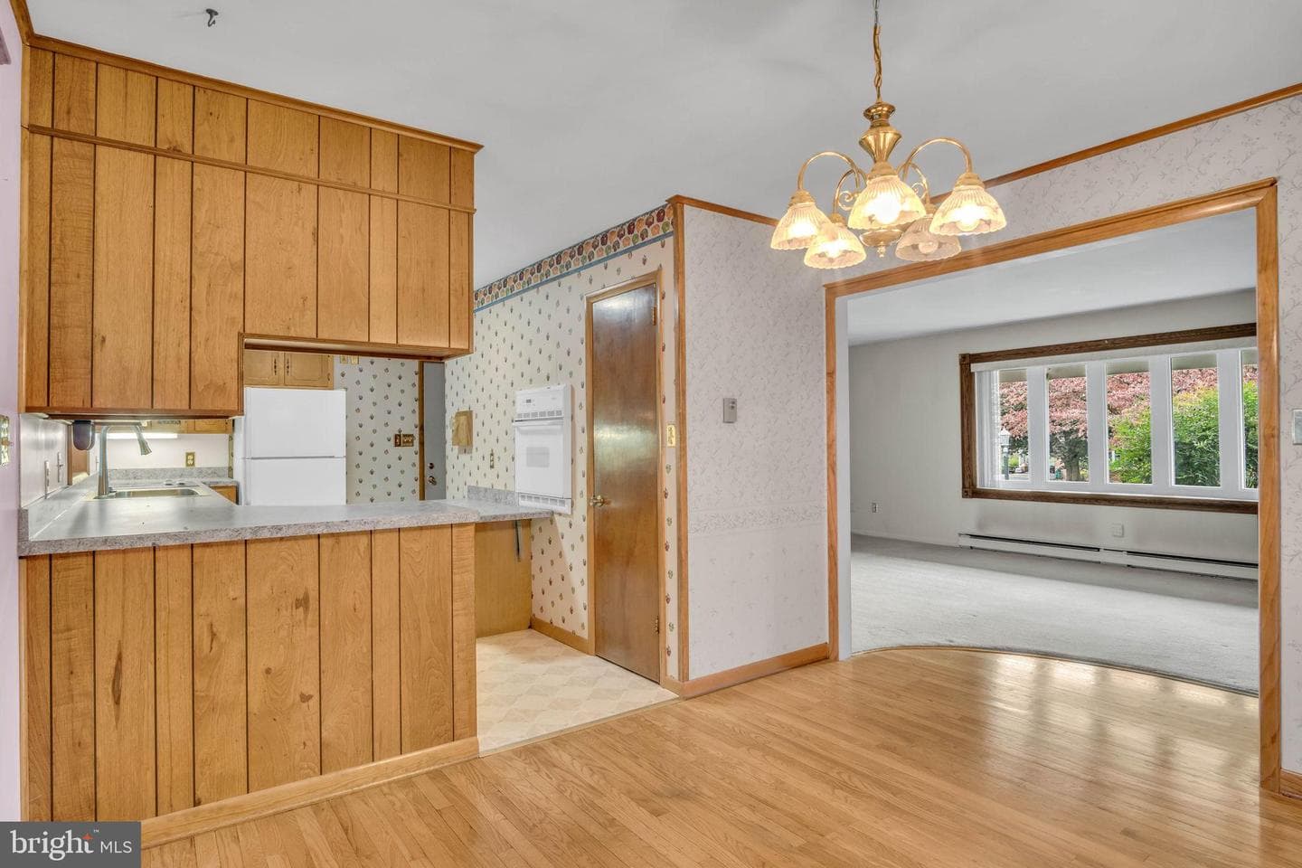 594 Shadyside Drive photo 7