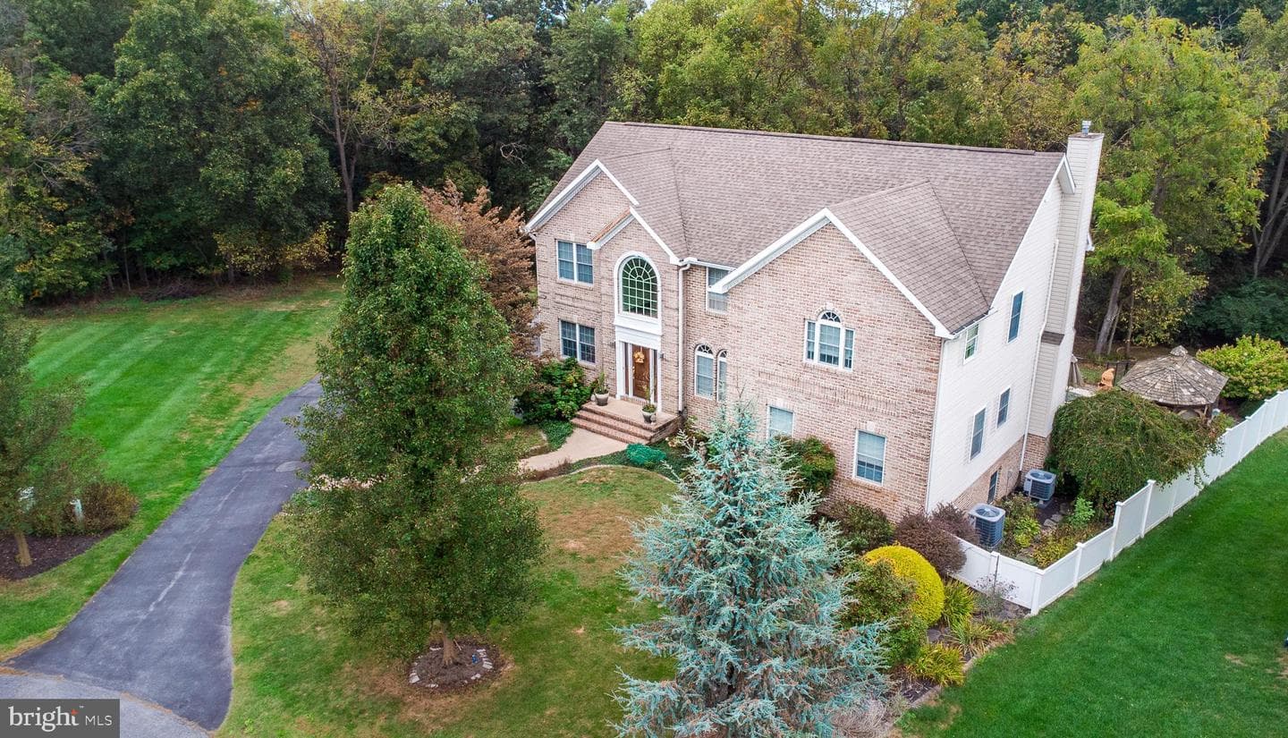 8140 Golf Vista Drive photo 4
