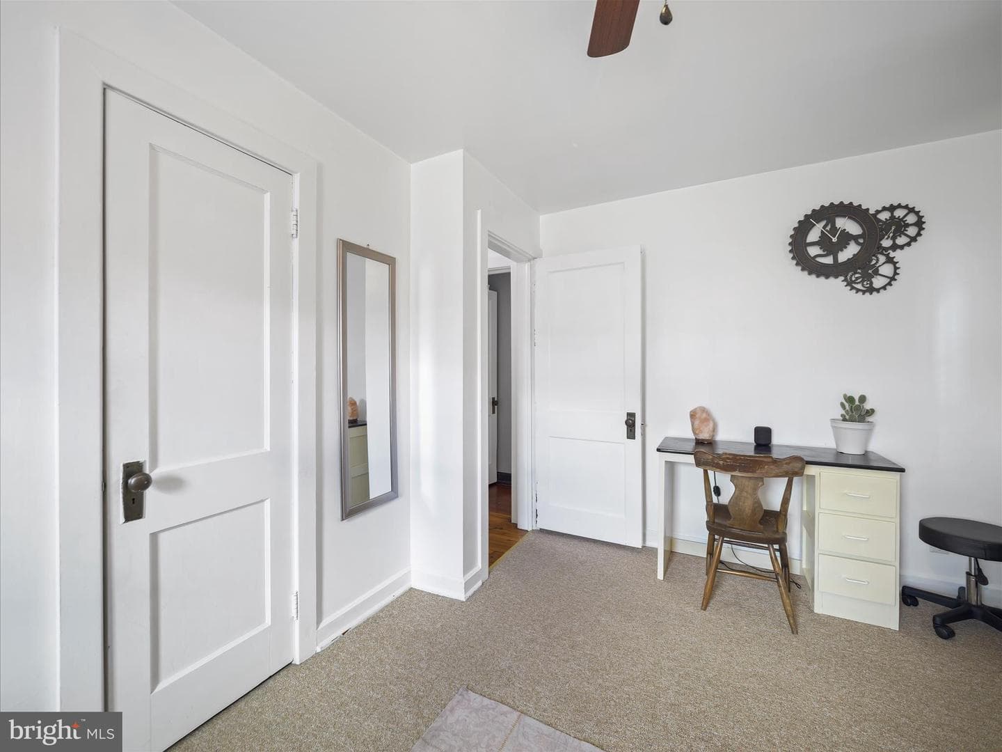 454 East King Street photo 15
