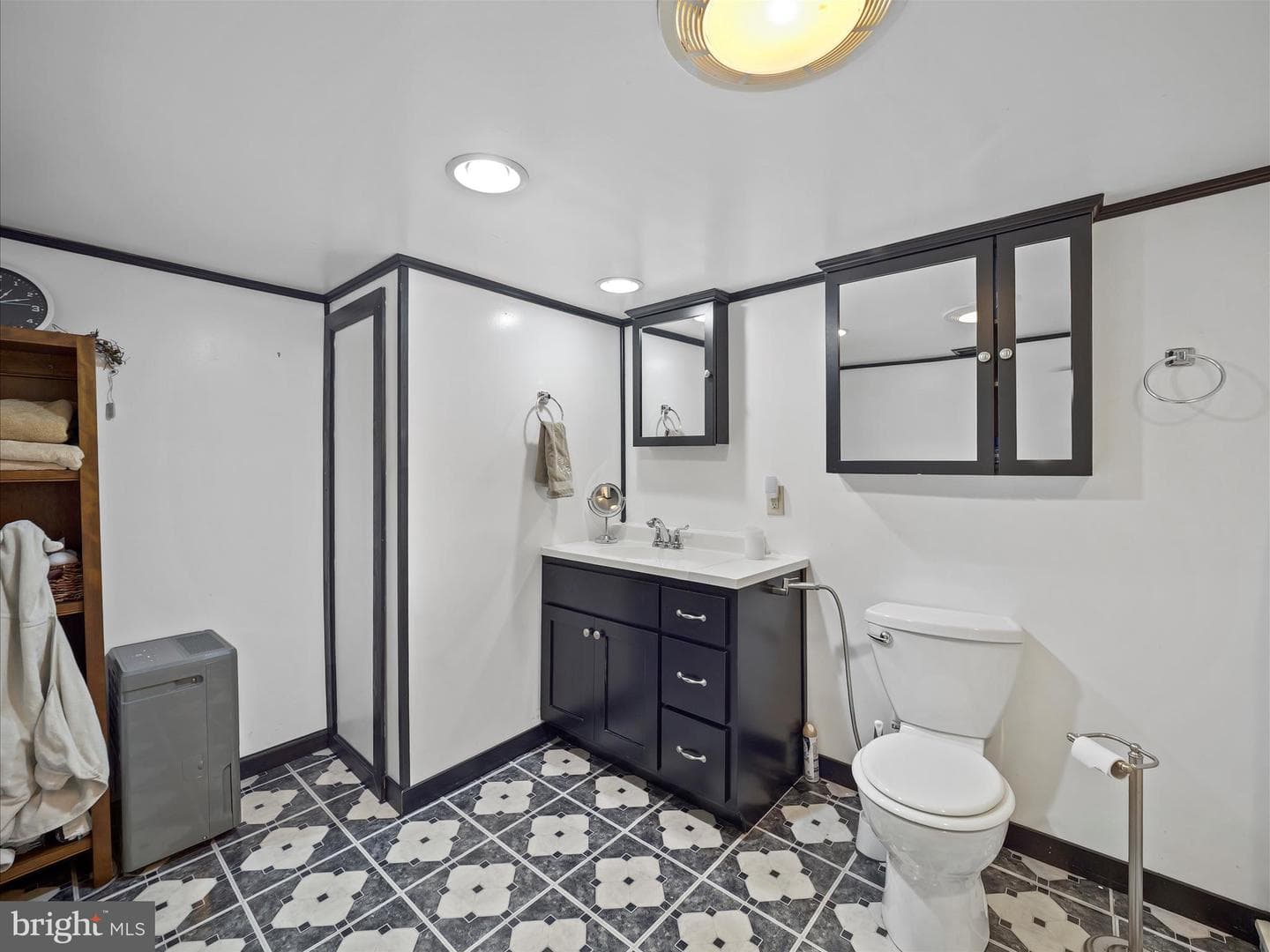 454 East King Street photo 25