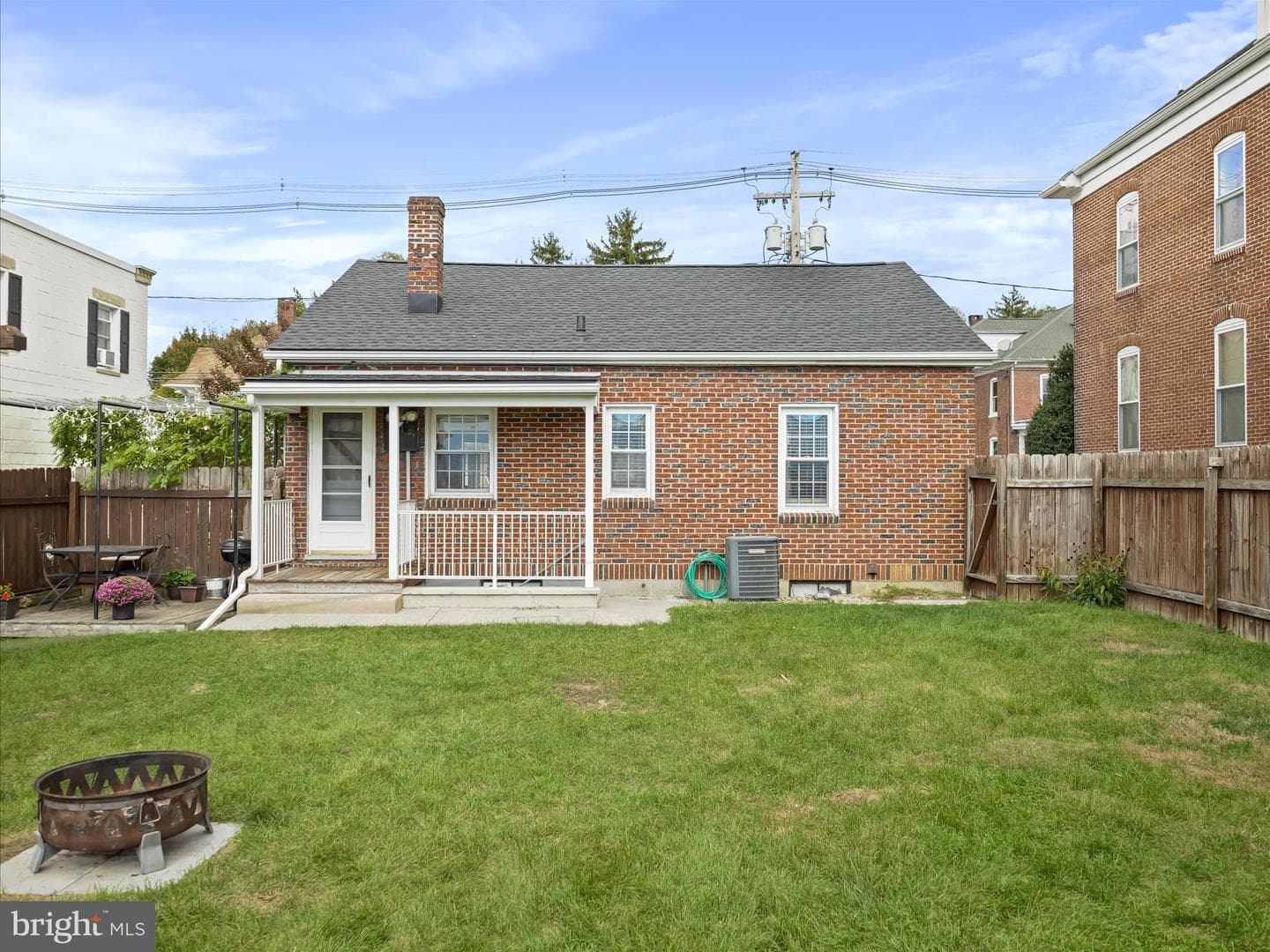 454 East King Street photo 30