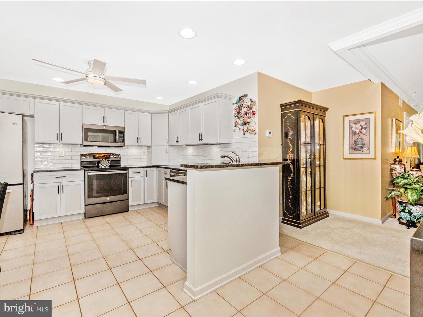 2375 Aronimink Circle photo 4
