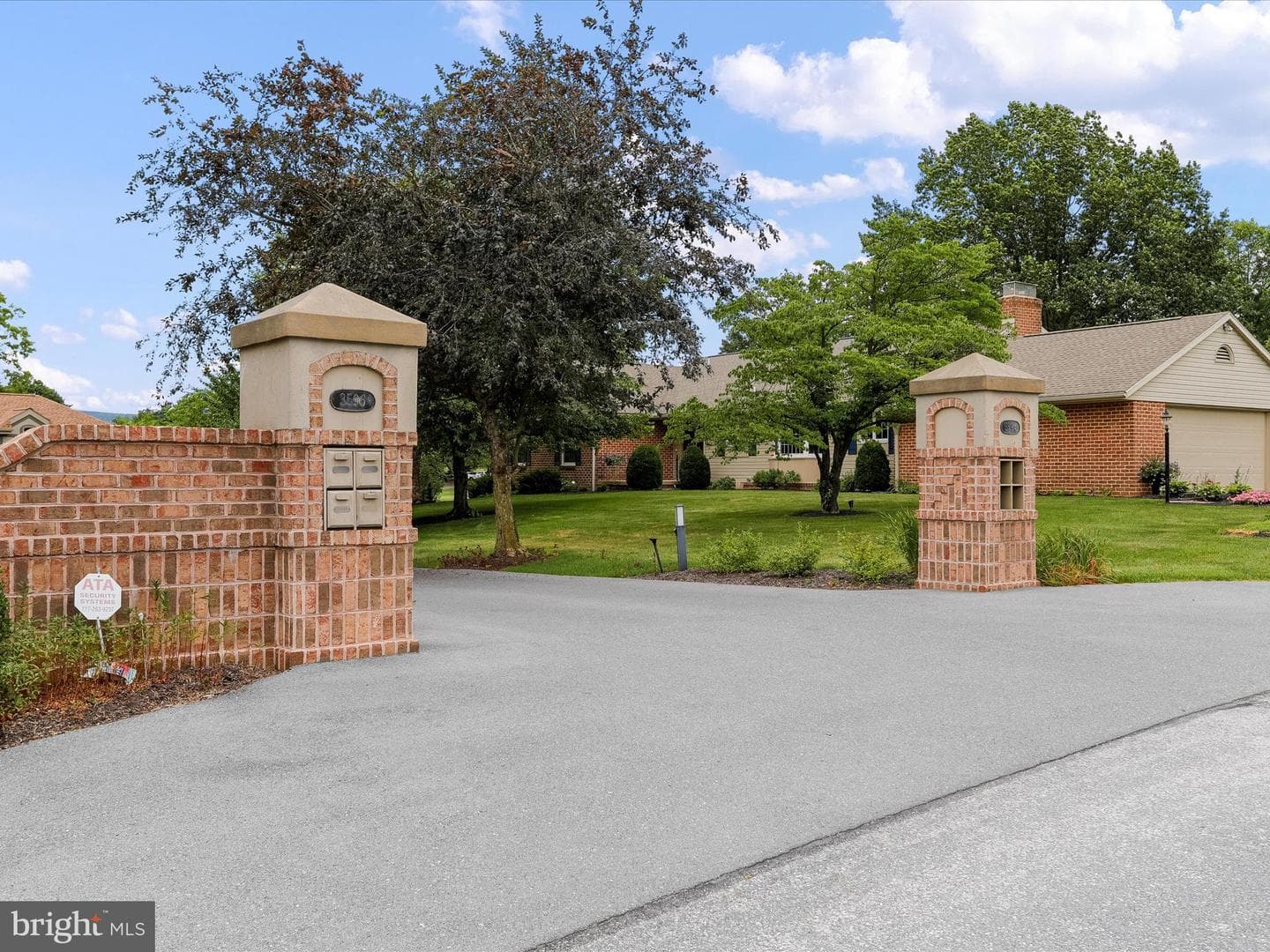 3596 Eagle Drive photo 2