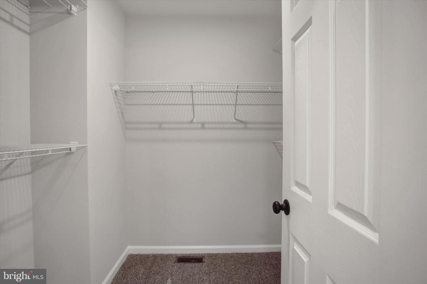 405 Guard Lane photo 19
