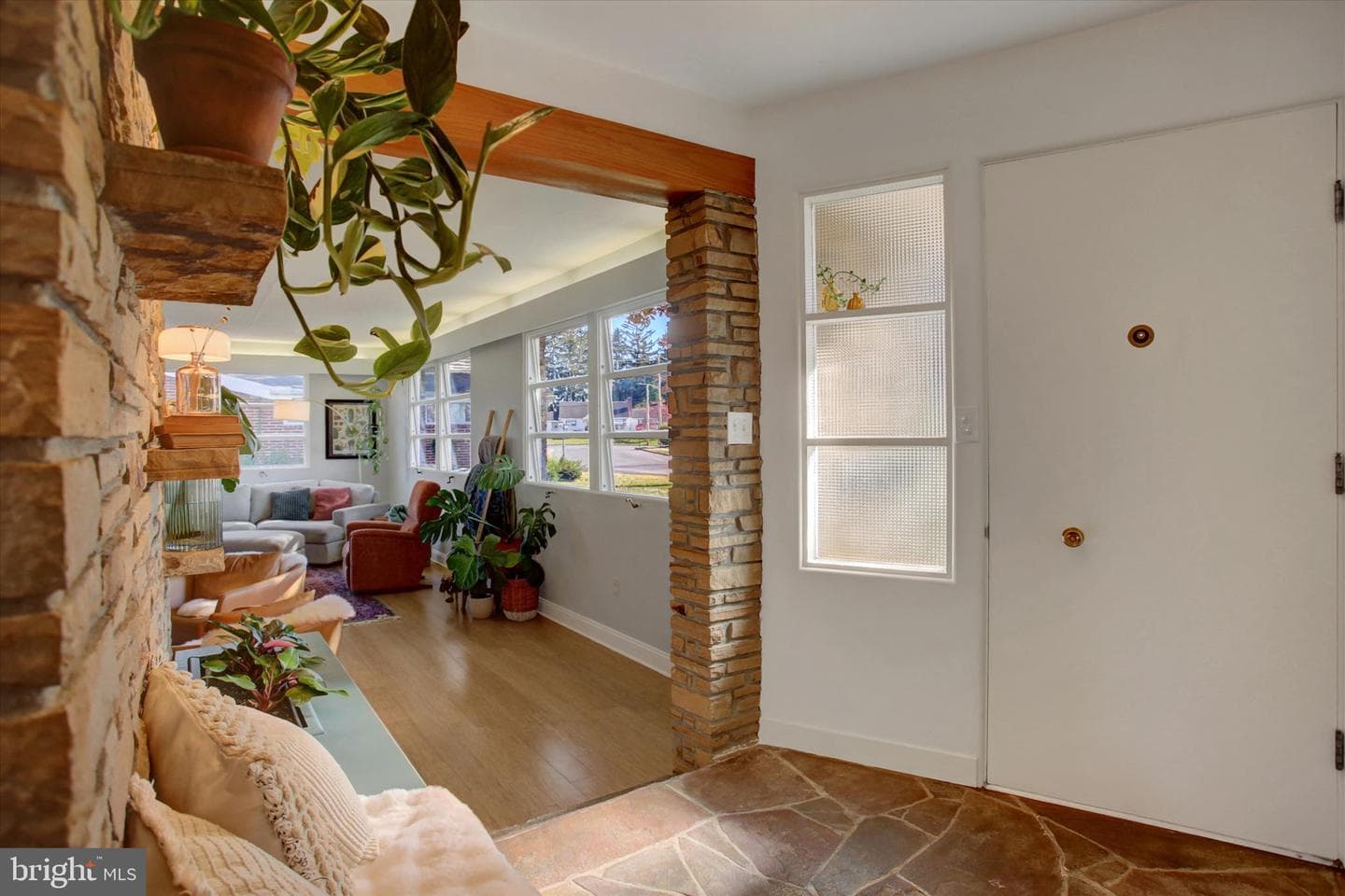 725 Floral Avenue photo 21