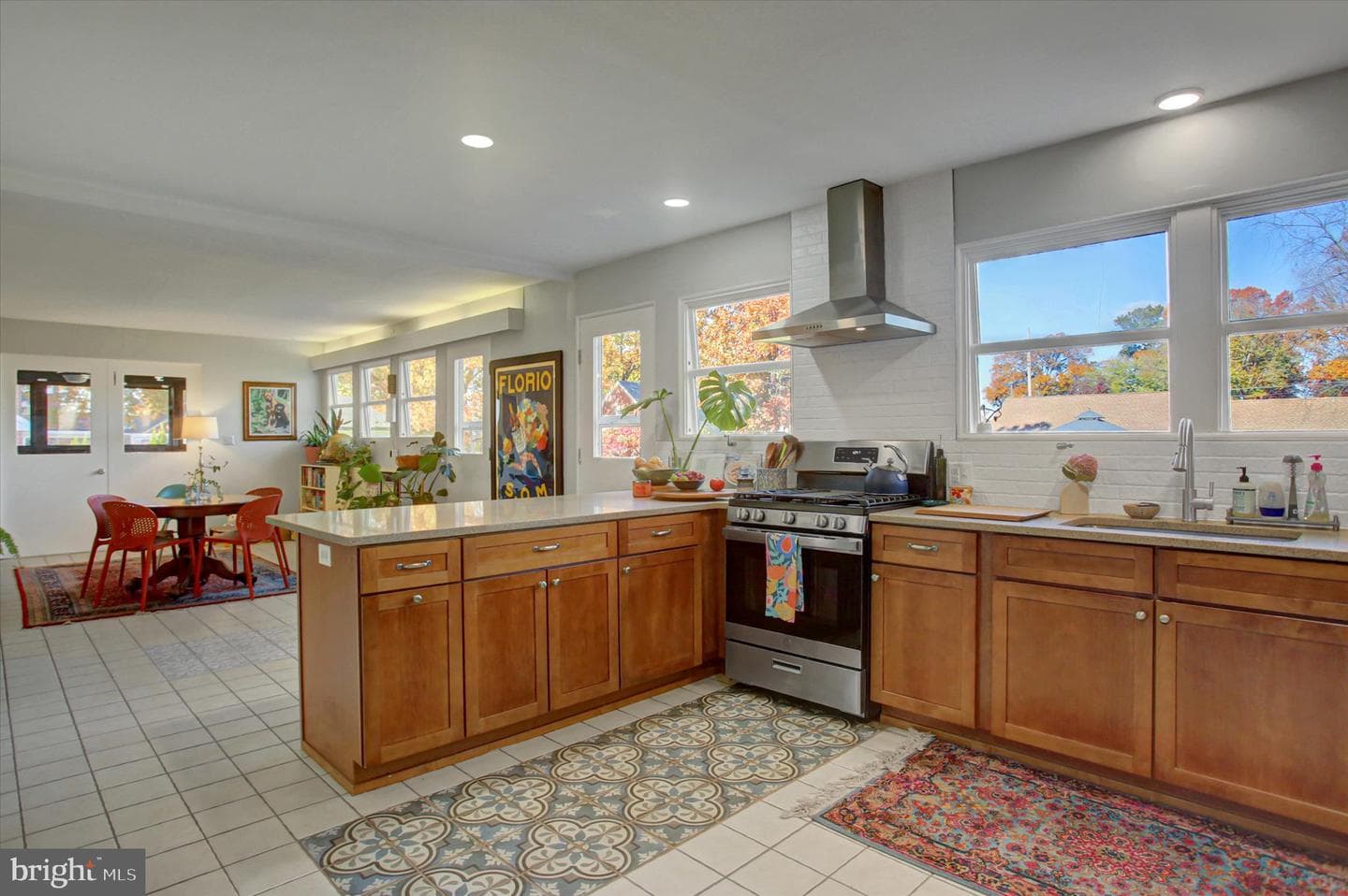 725 Floral Avenue photo 31