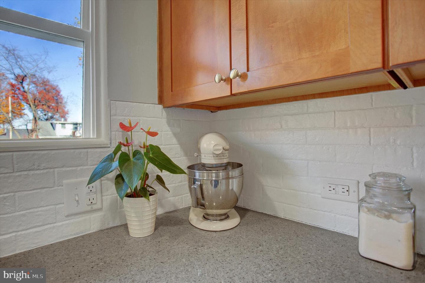 725 Floral Avenue photo 37
