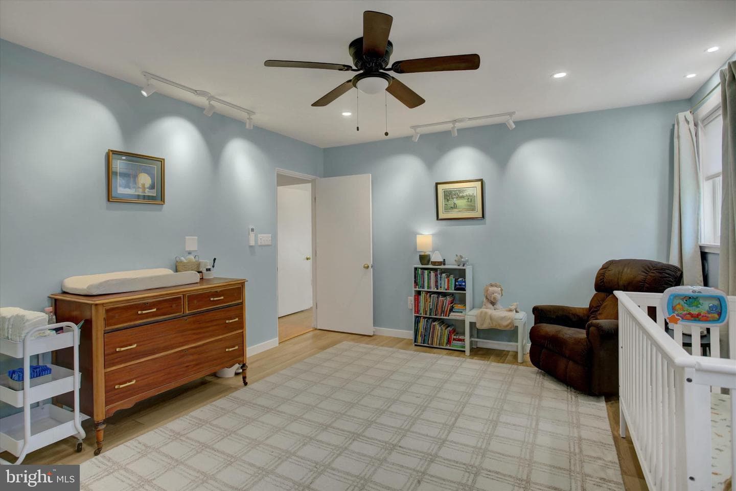 725 Floral Avenue photo 57