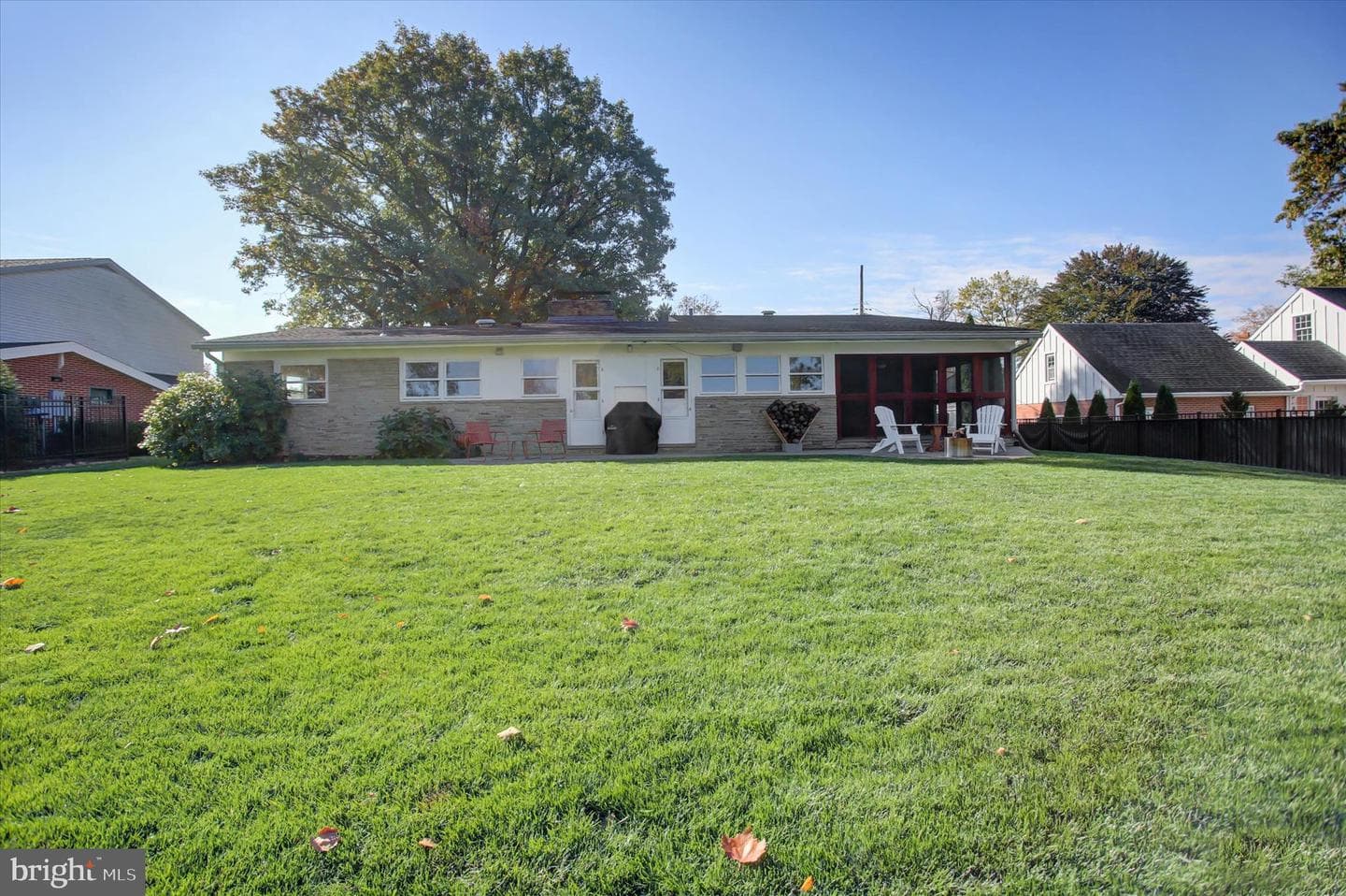 725 Floral Avenue photo 65
