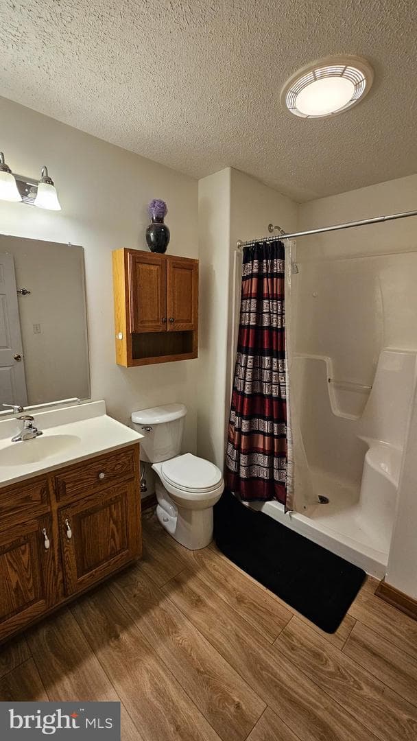 109 Central Way photo 5