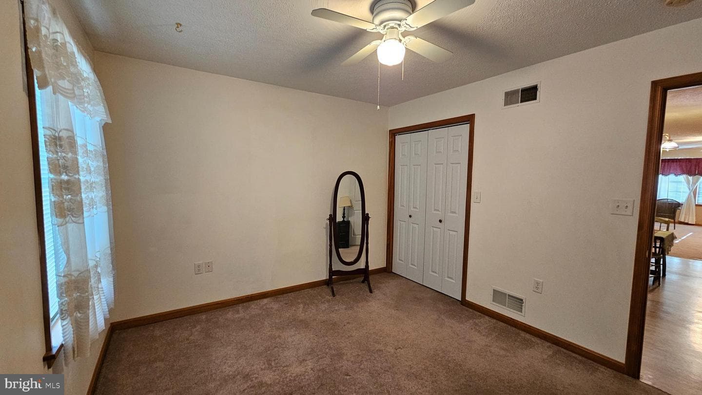 109 Central Way photo 6