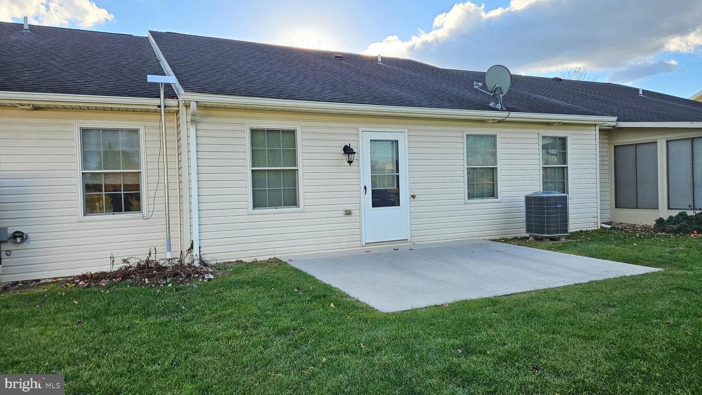 109 Central Way photo 9