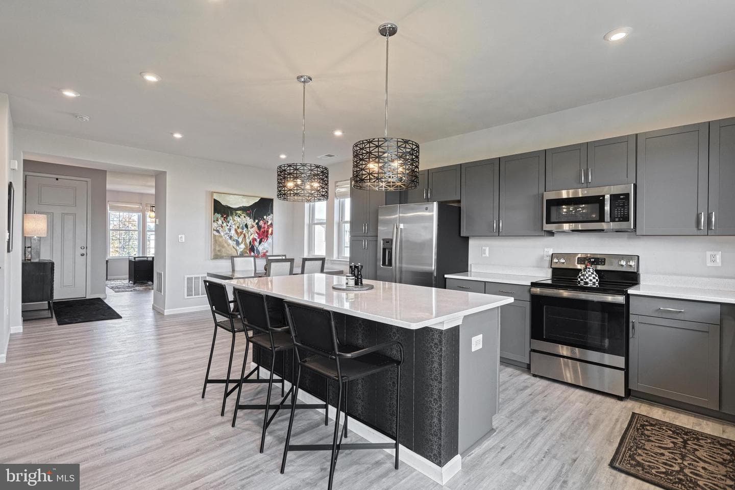 1555 Finch Drive photo 11
