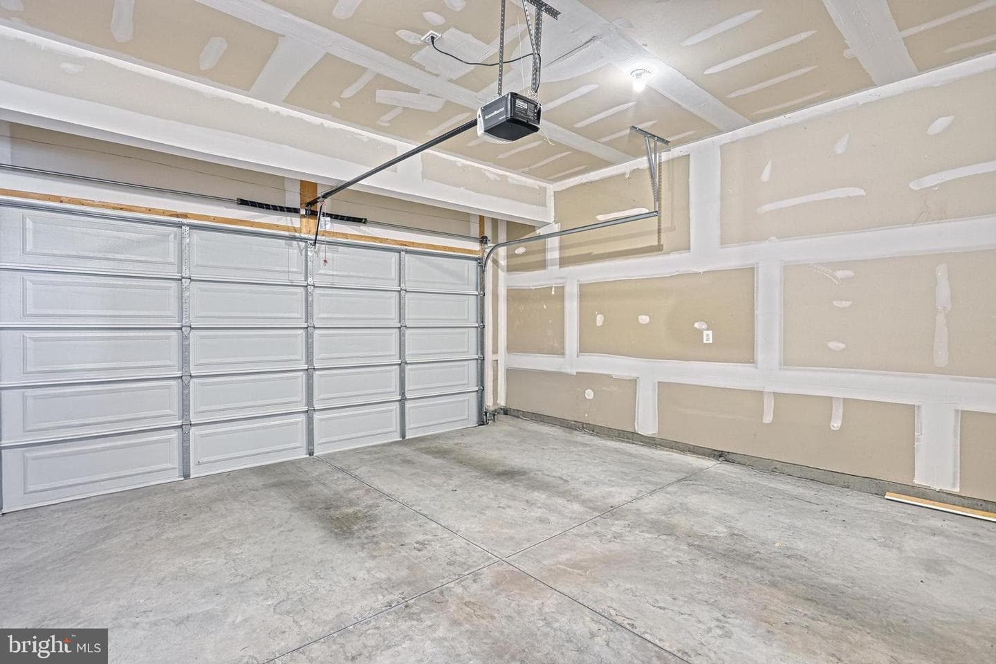 1555 Finch Drive photo 33