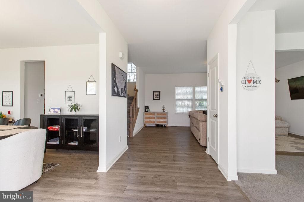 460 Paradise View Drive photo 8