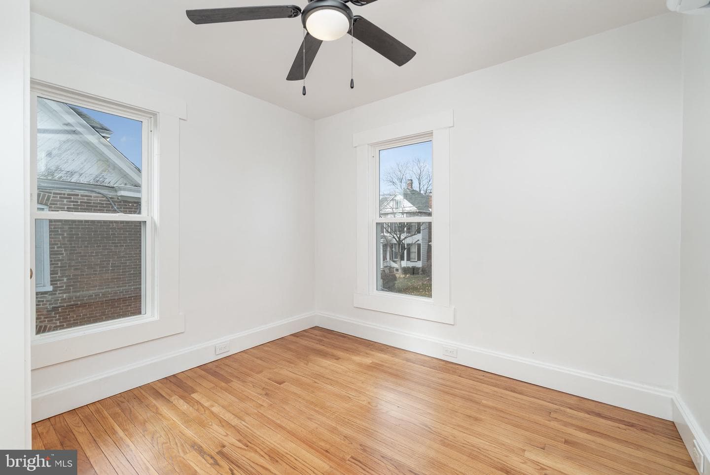 101 Fairview Avenue W photo 24