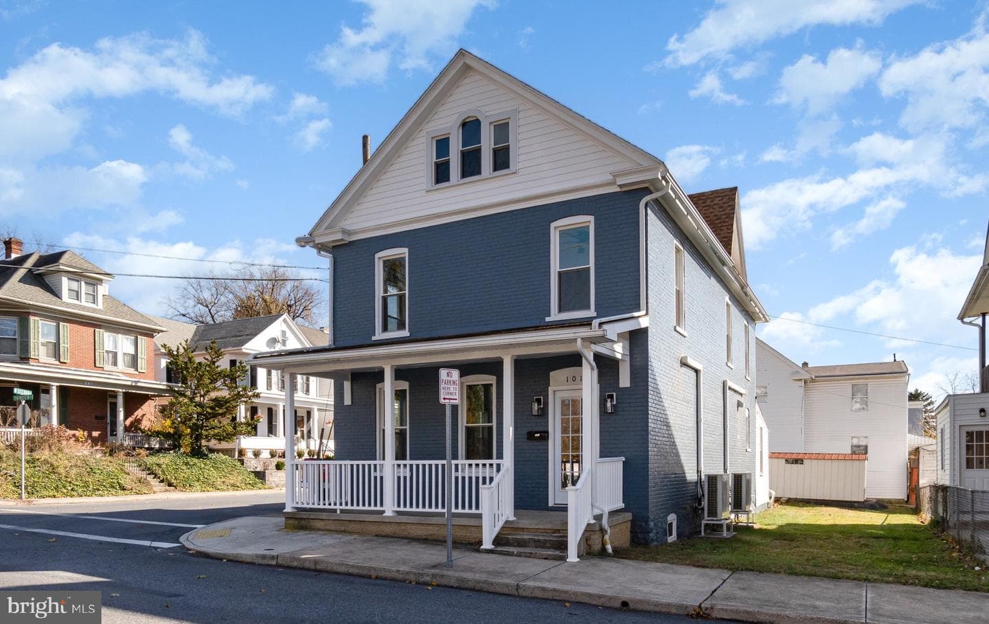 101 Fairview Avenue W photo 3