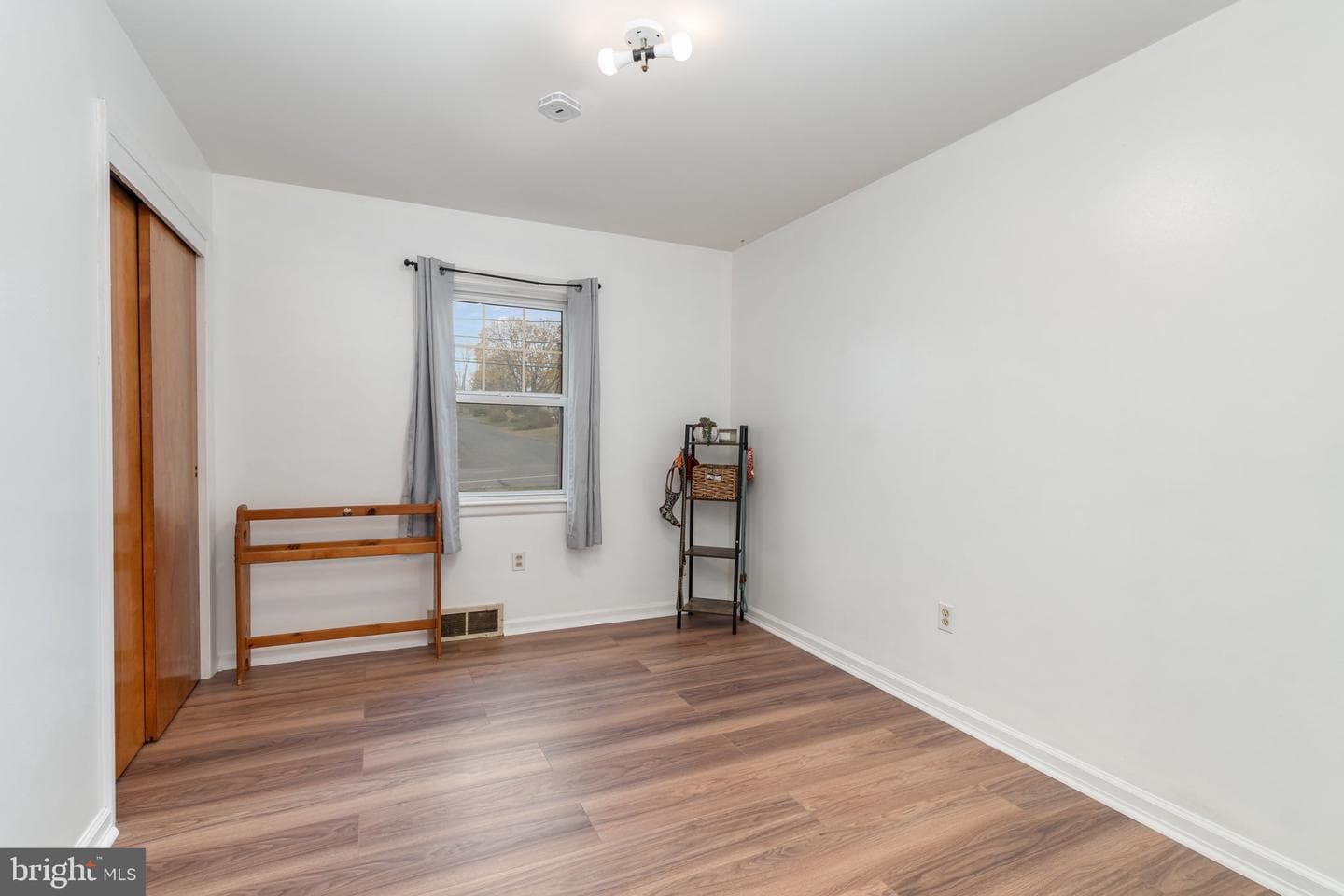 384 W Main Street photo 14