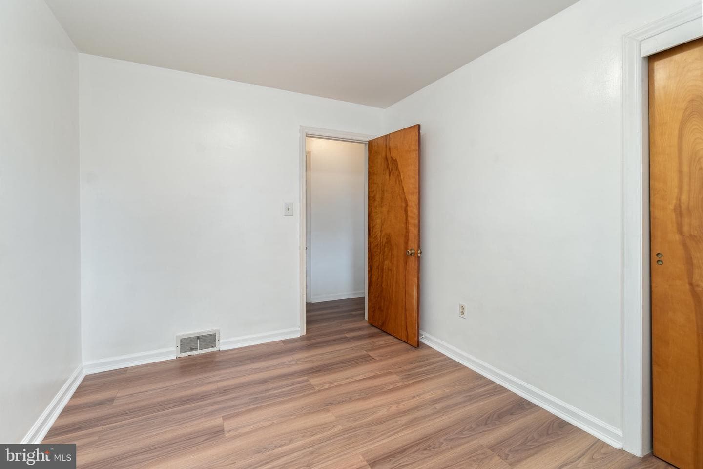 384 W Main Street photo 15