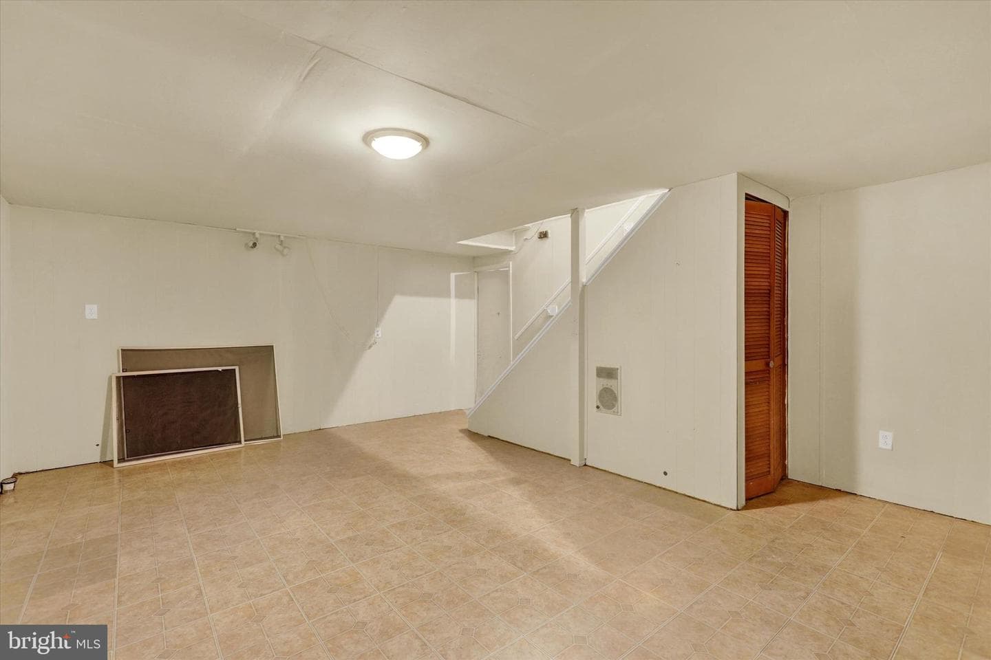 34 Surrey Drive photo 20