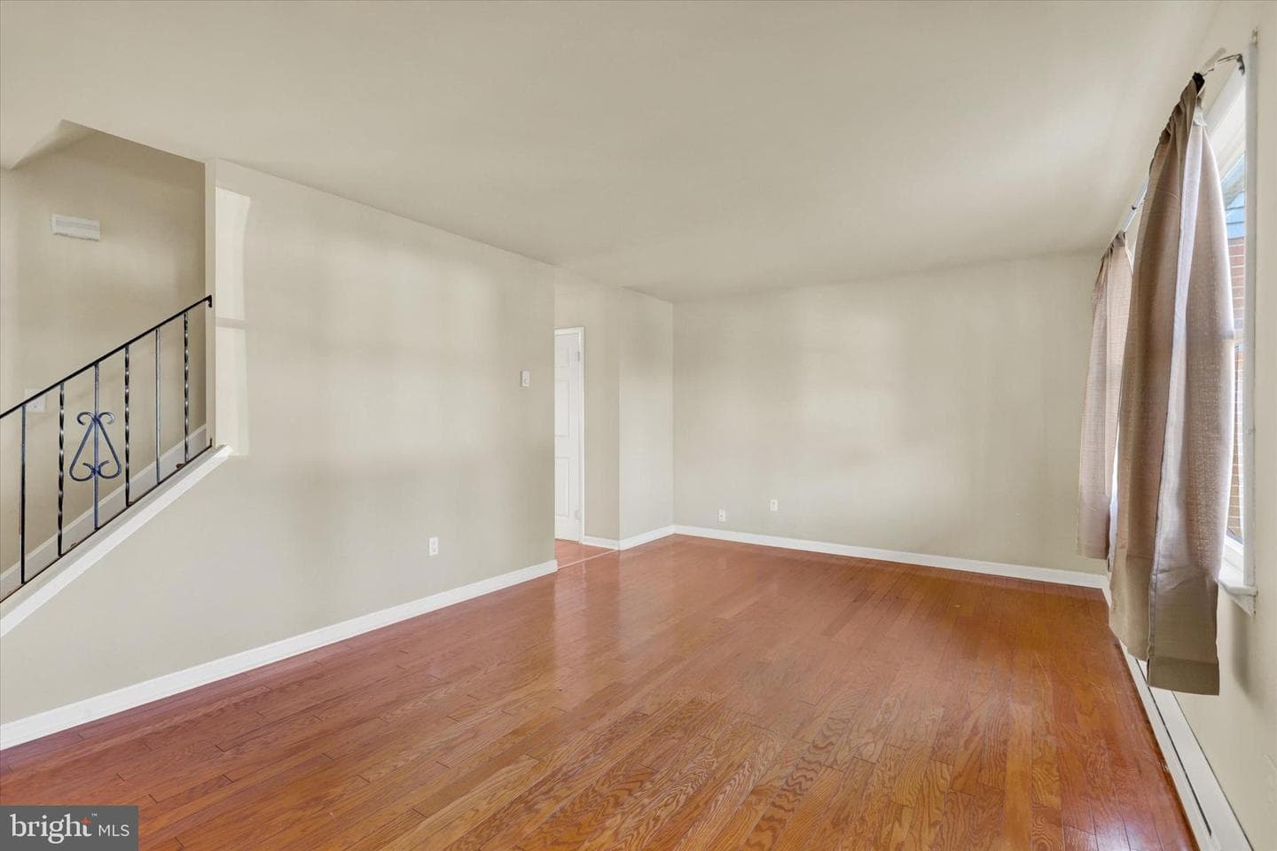 34 Surrey Drive photo 3