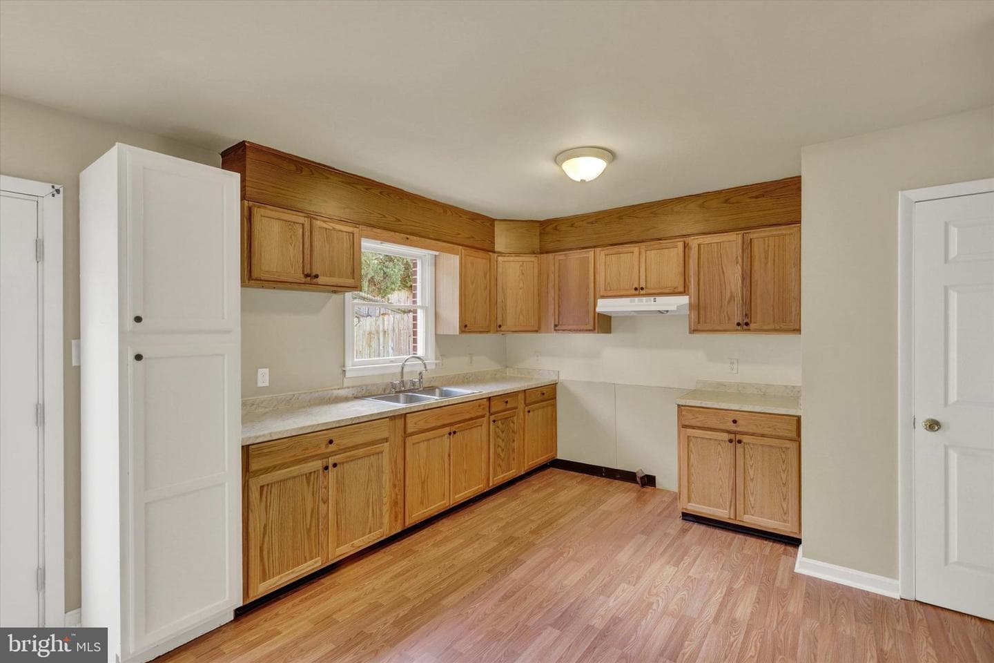 34 Surrey Drive photo 6