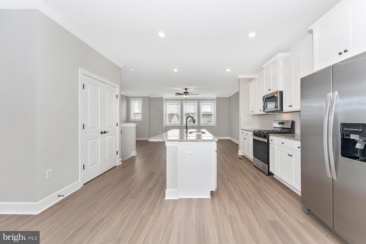 539 Abigail Avenue photo 10