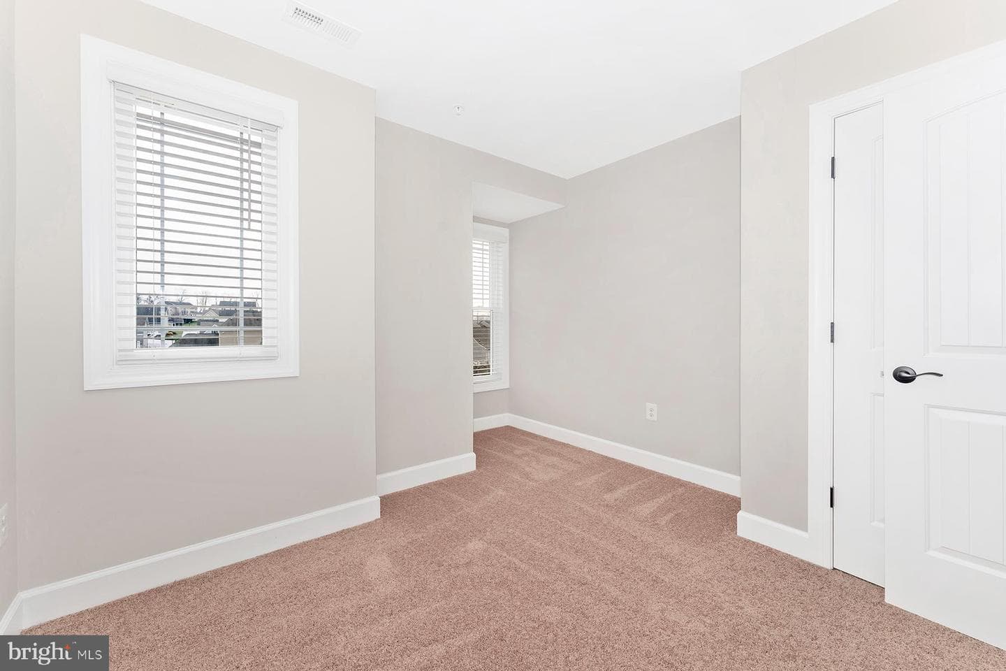 539 Abigail Avenue photo 23