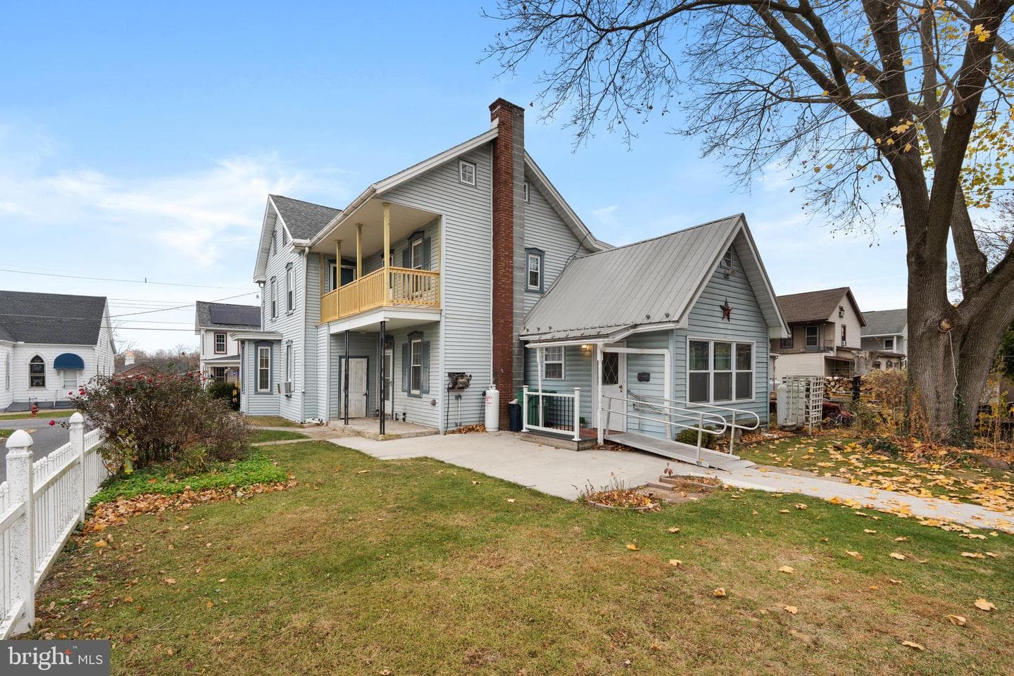 3876 Lincoln Street photo 4