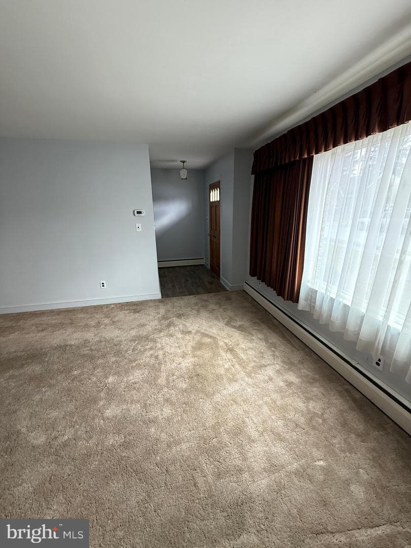 300 N Franklin Street photo 13