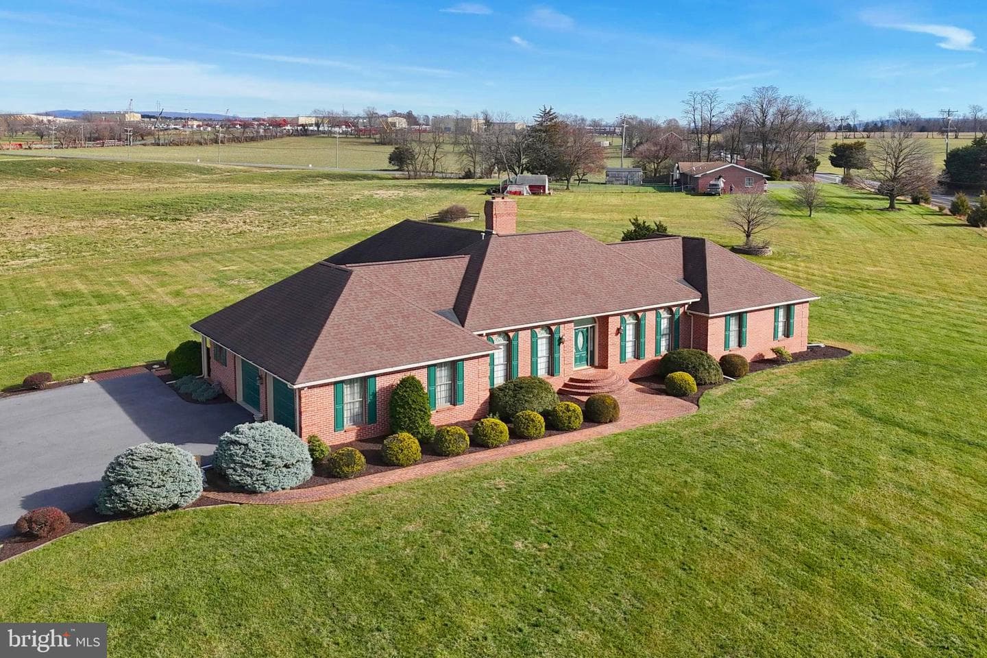 1015 Buchanan Trail East, Greencastle