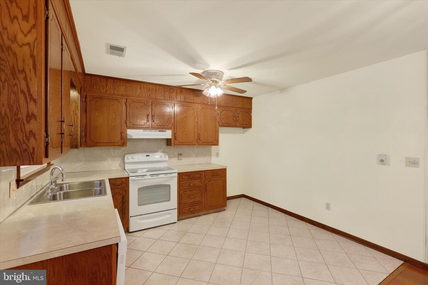3821 Clubhouse Drive photo 8