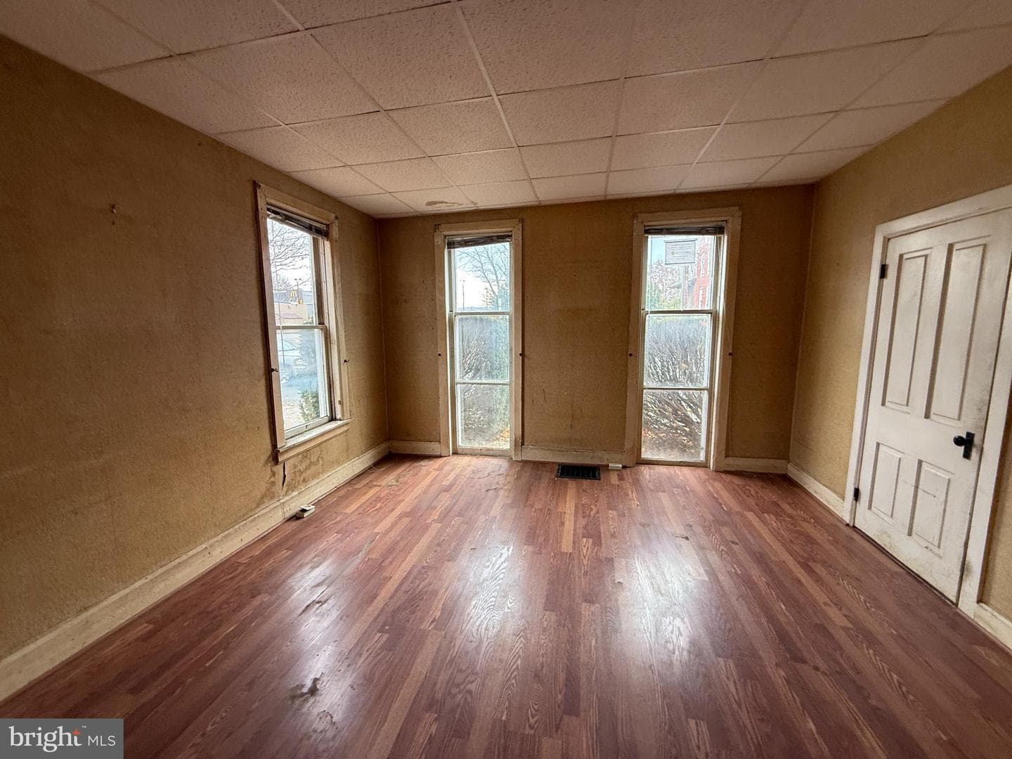 34 Clayton Avenue photo 10