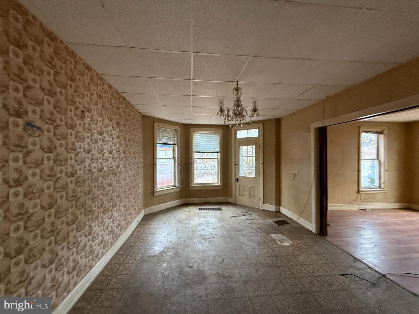 34 Clayton Avenue photo 9