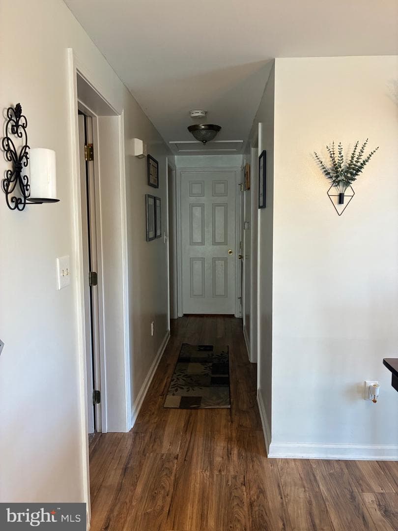 11890 Village Heights Drive photo 17