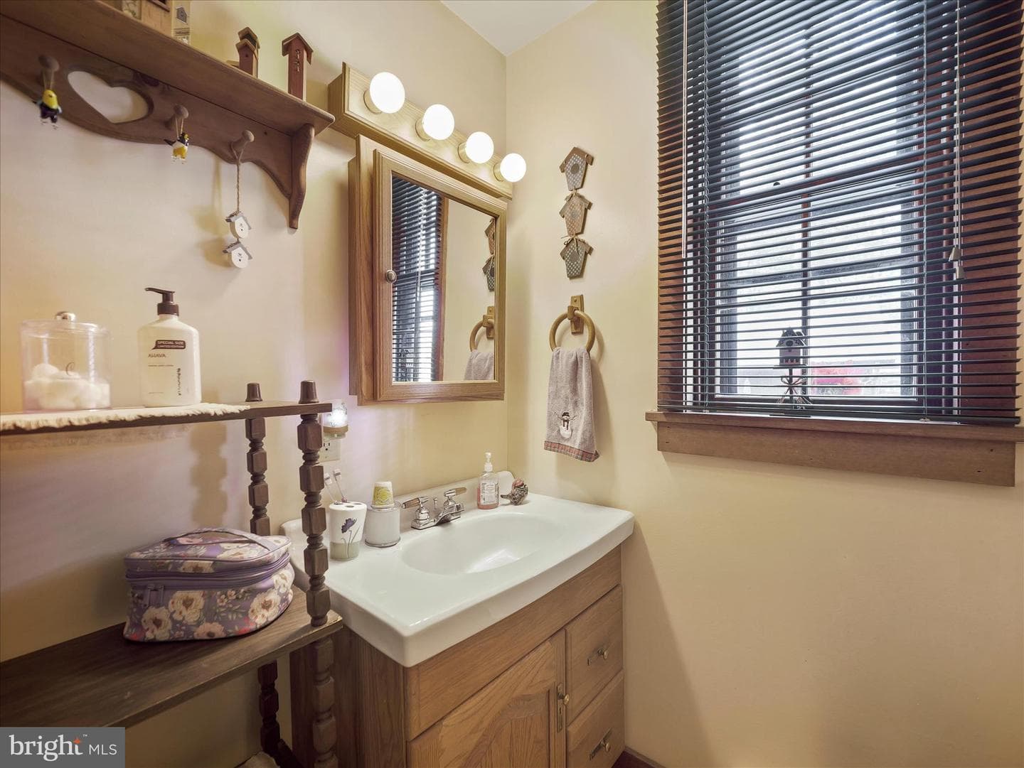 10086 Golf Course Road photo 24