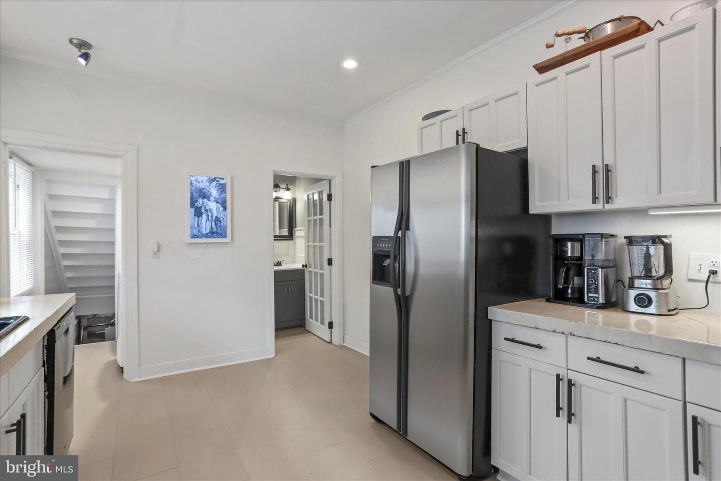 542 E Liberty Street photo 12
