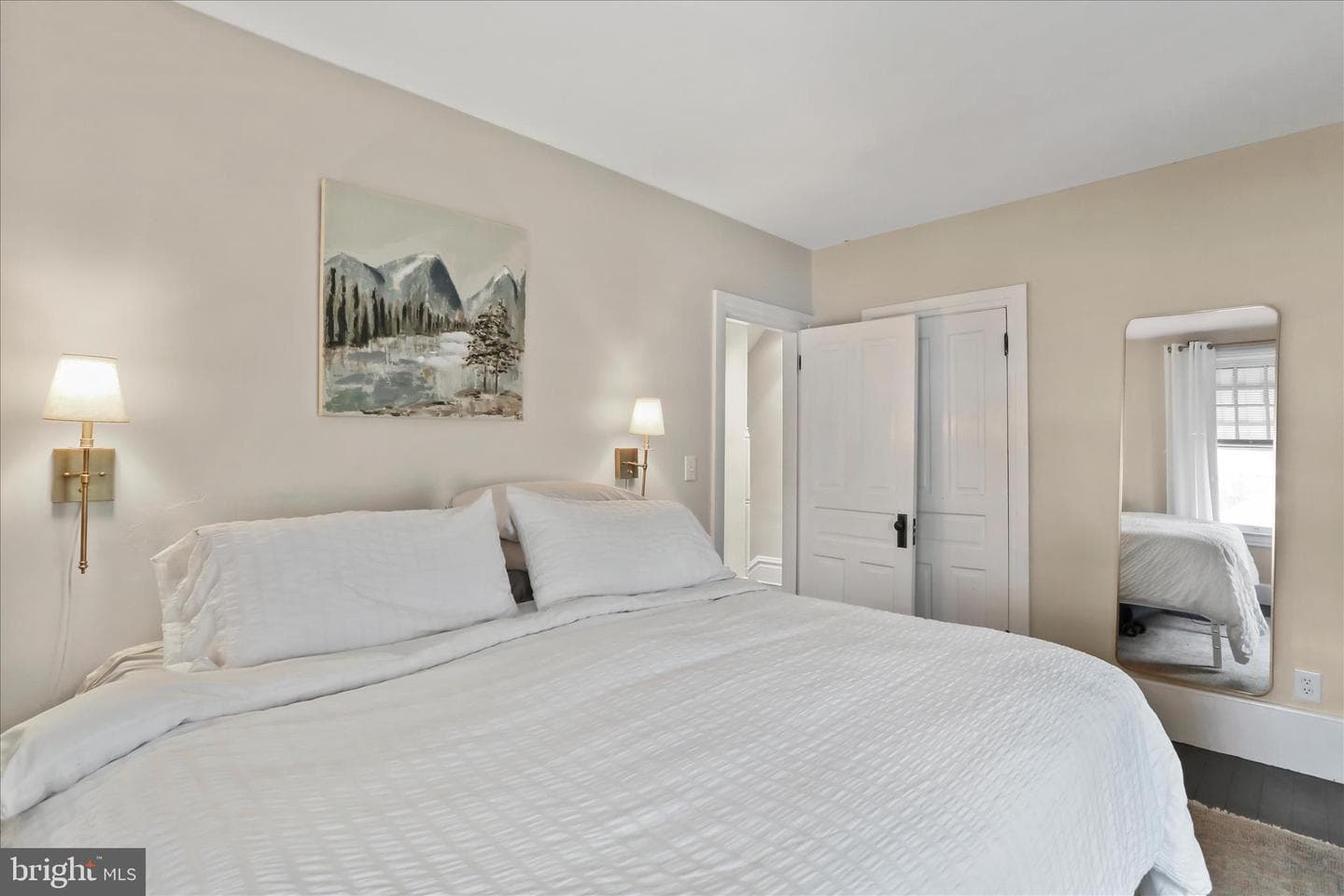 542 E Liberty Street photo 27