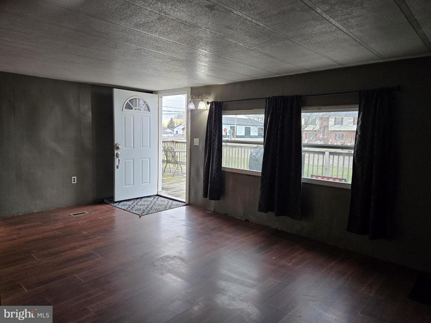 10750 Mapleton Road photo 8