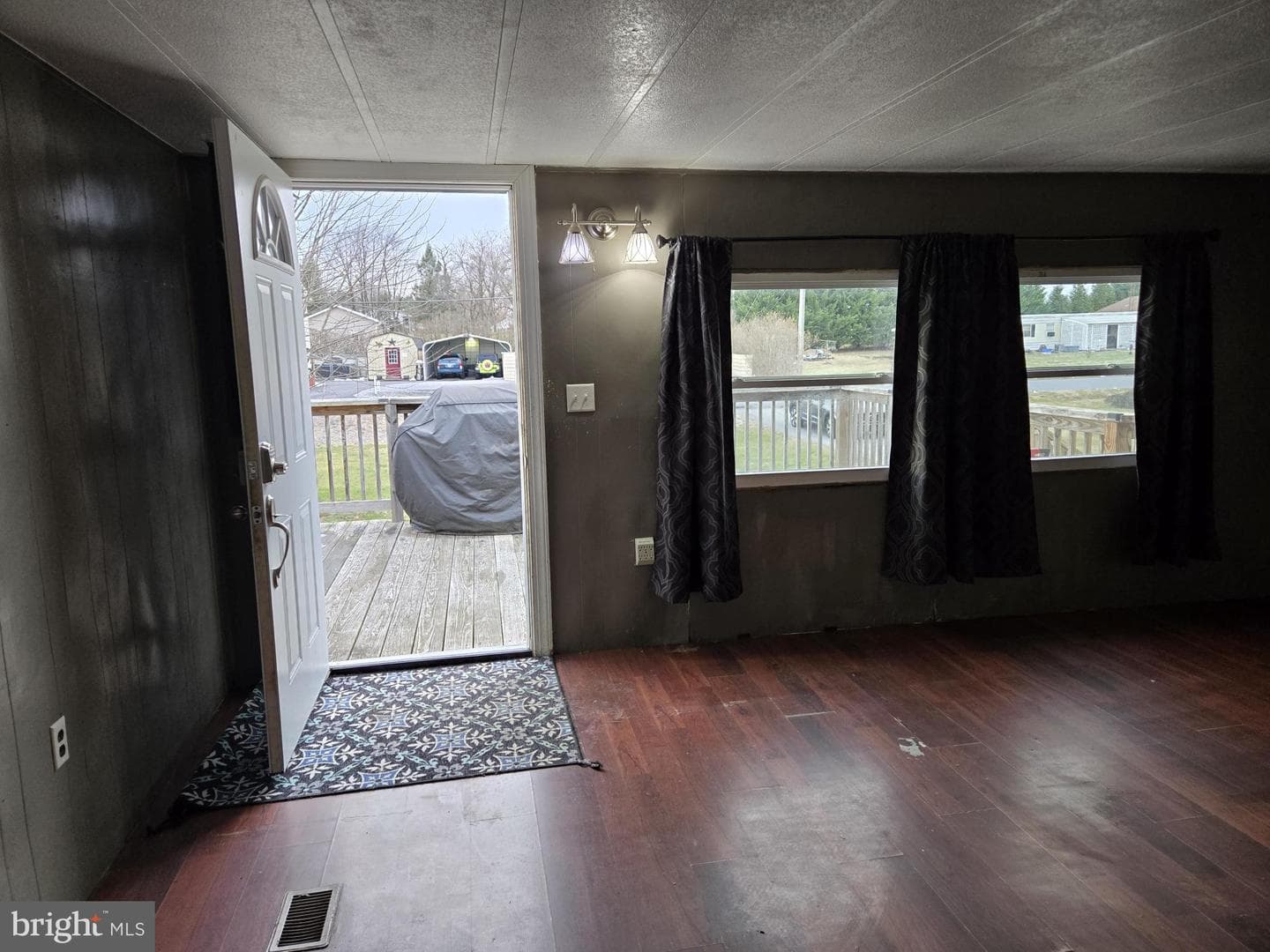 10750 Mapleton Road photo 9
