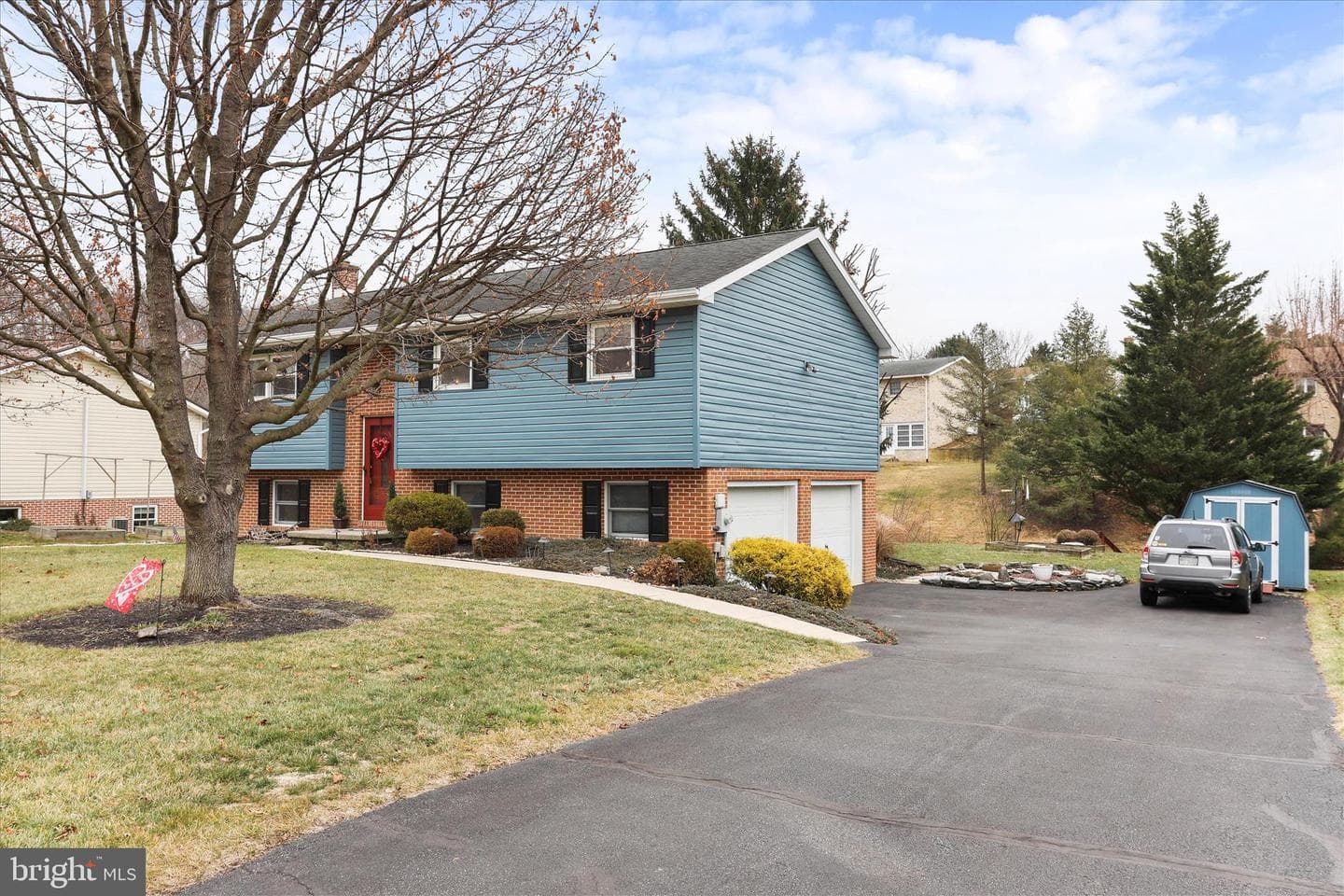 132 Jameslee Drive photo 10