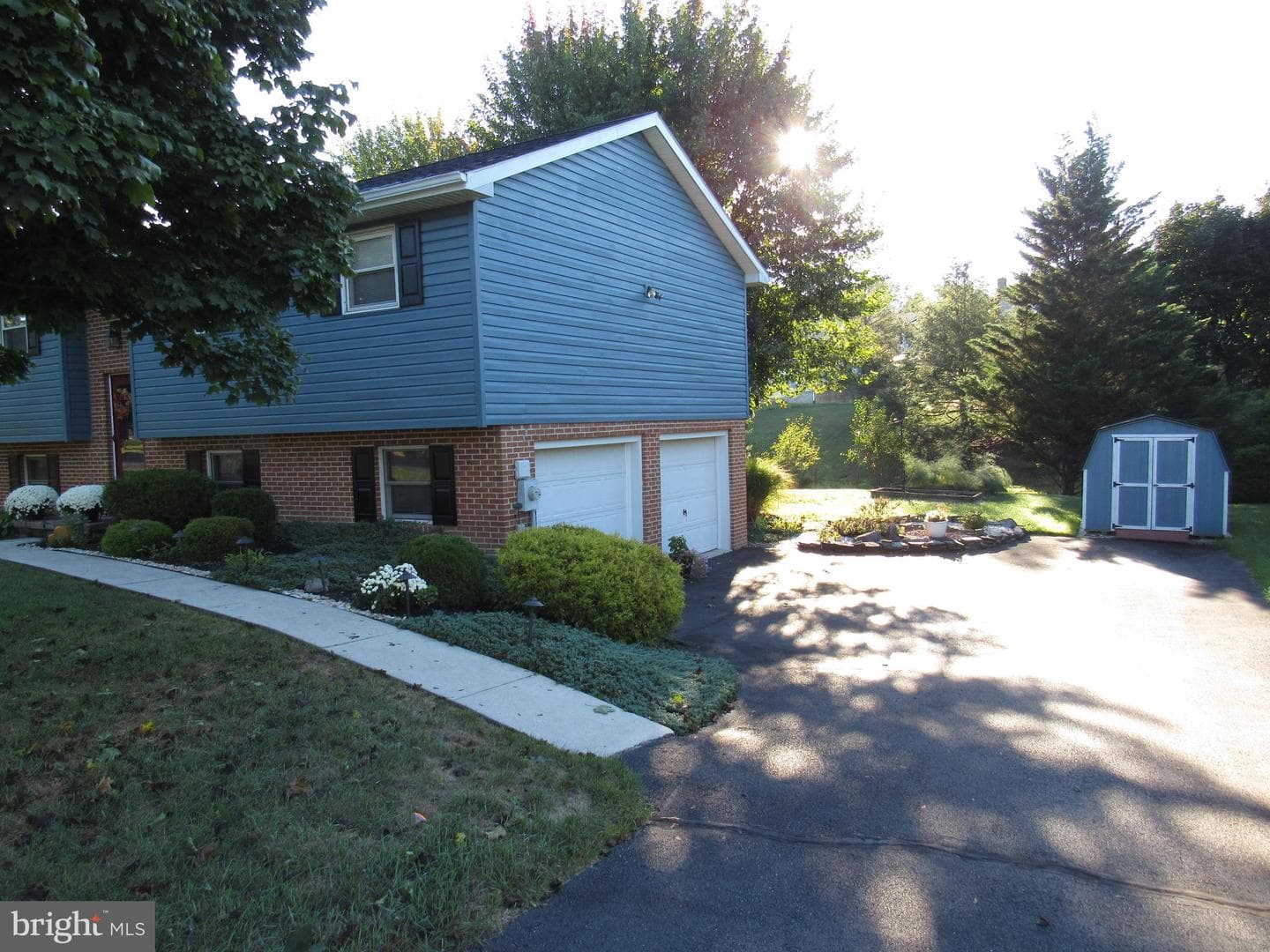 132 Jameslee Drive photo 3