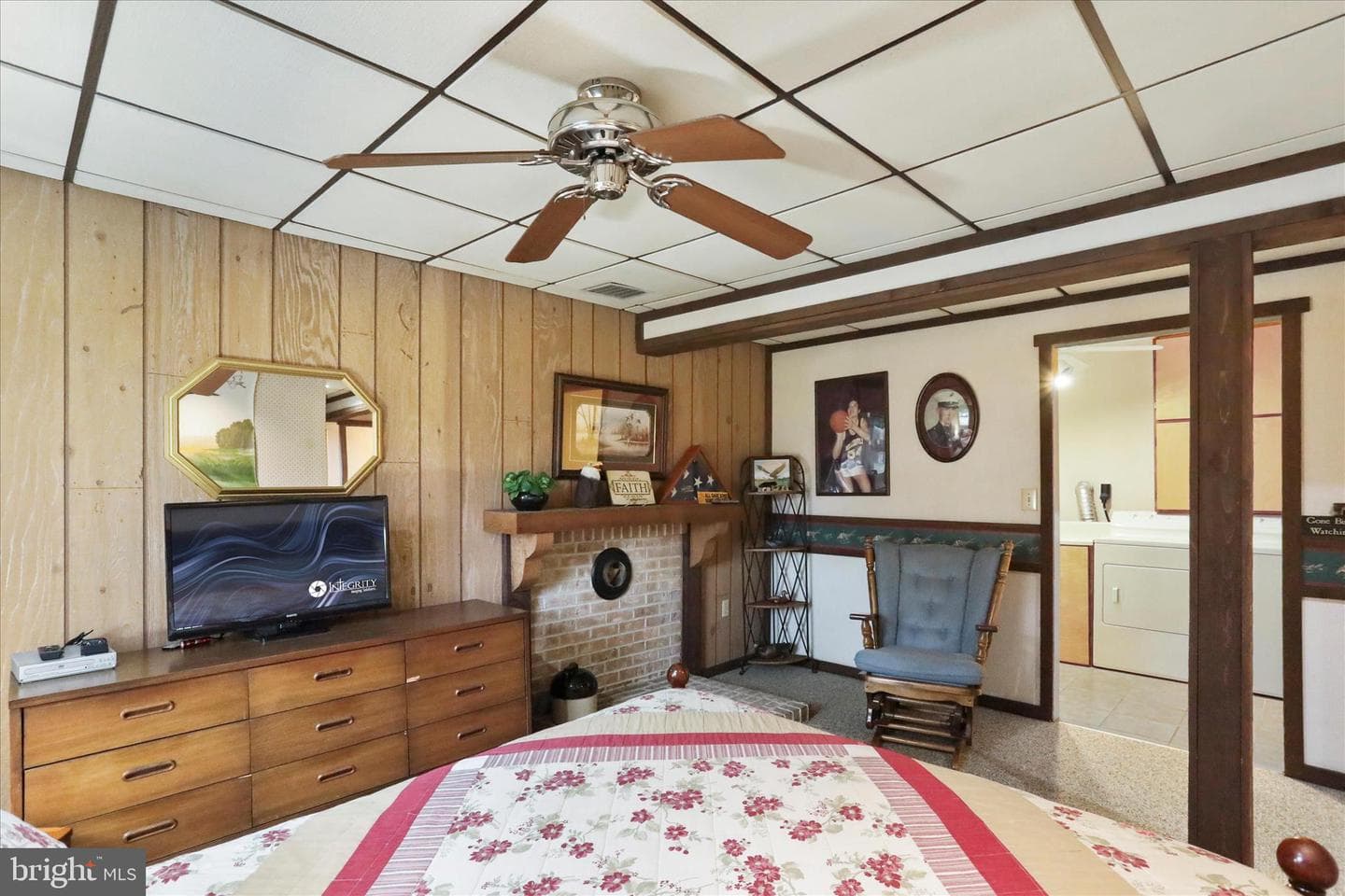 132 Jameslee Drive photo 30