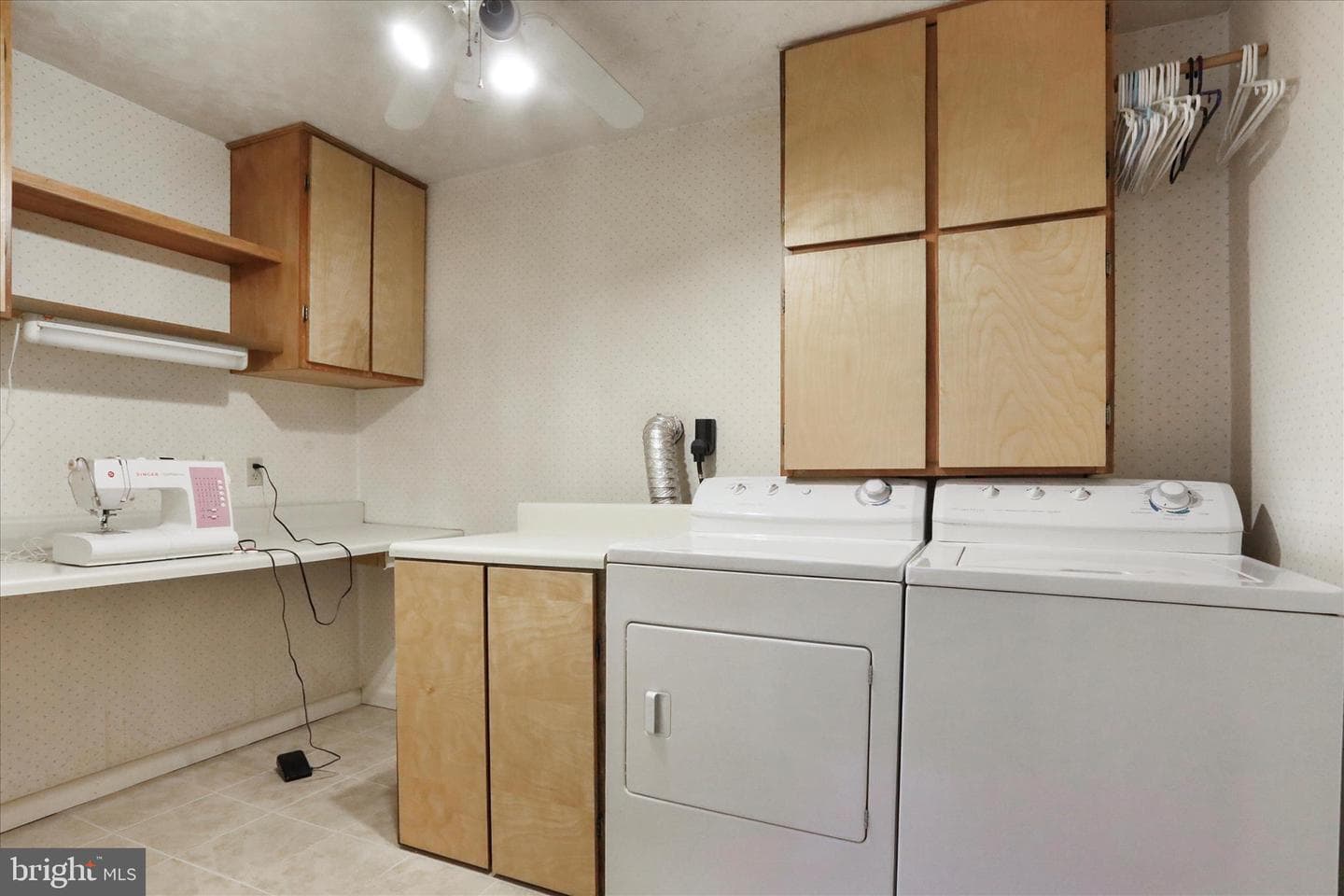 132 Jameslee Drive photo 31