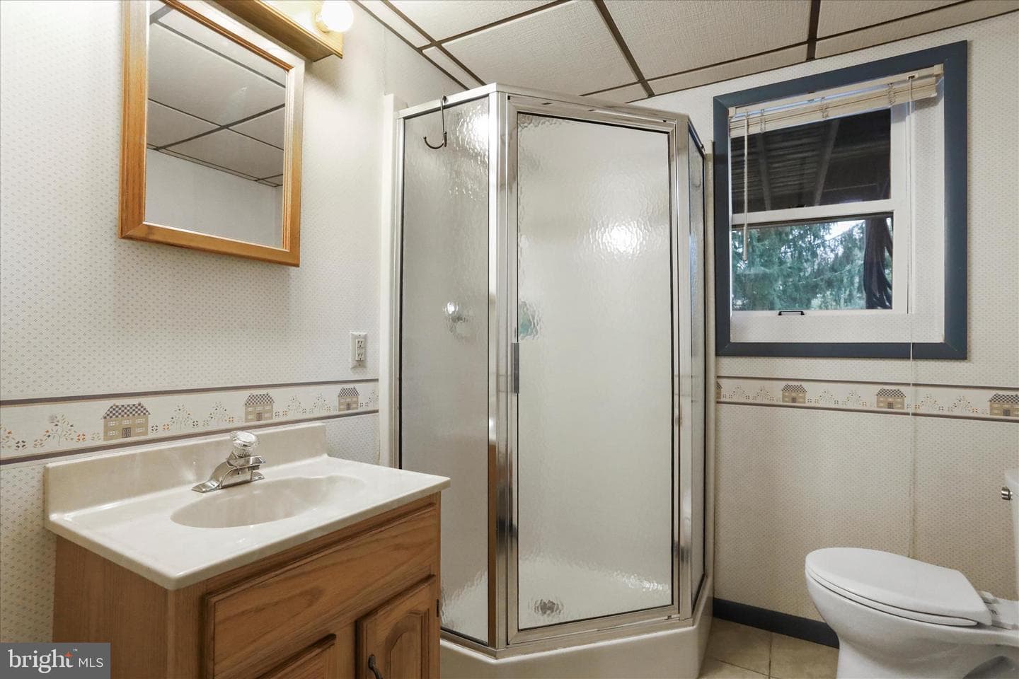 132 Jameslee Drive photo 32