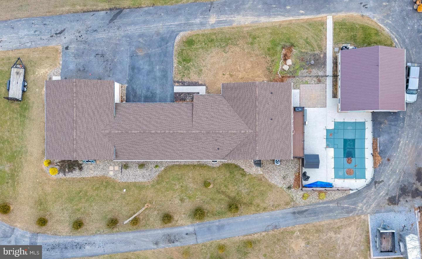 60 Armory Drive photo 2